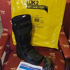 LDK2 Air Walker Tall Boot (SMALL)